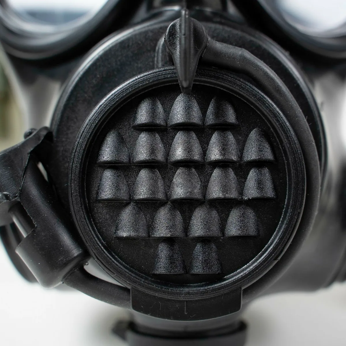 AVEC-CHEM OM90 Gas mask arescbrn.com